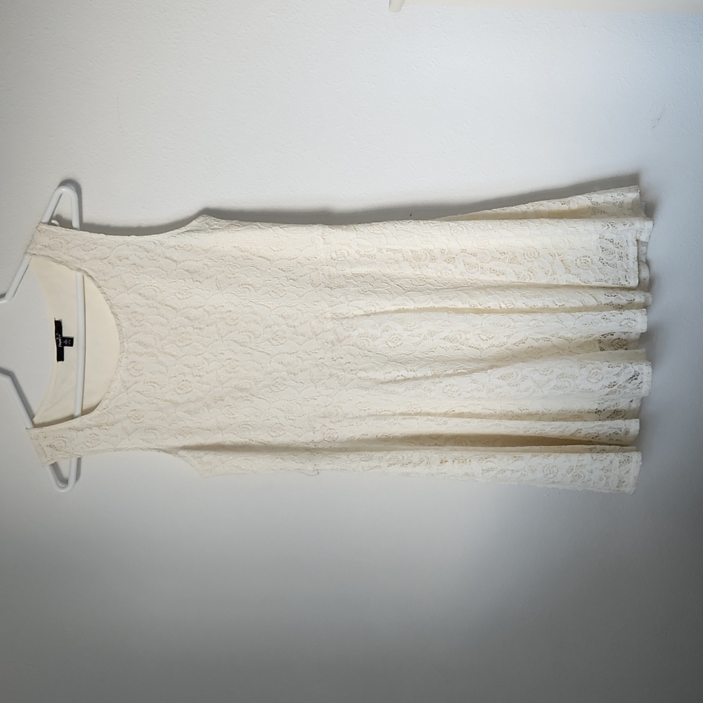 Junior's Large Cream Lace Dress